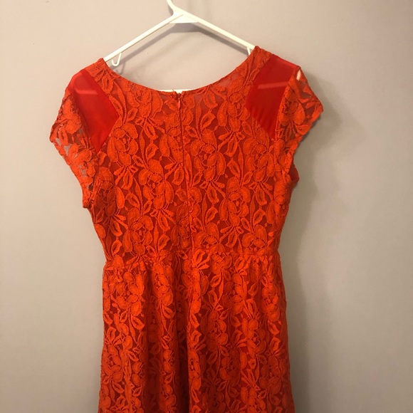 UO mini dress in red lace - Picture 2 of 2